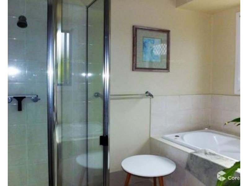 17 Wing Cr, Mount Pleasant QLD 4740