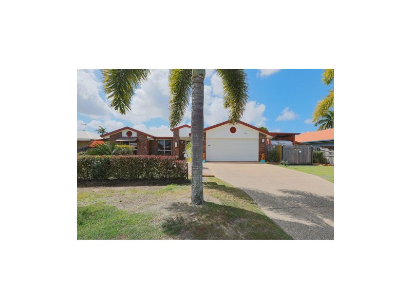 8 Skye Crt, Beaconsfield QLD 4740