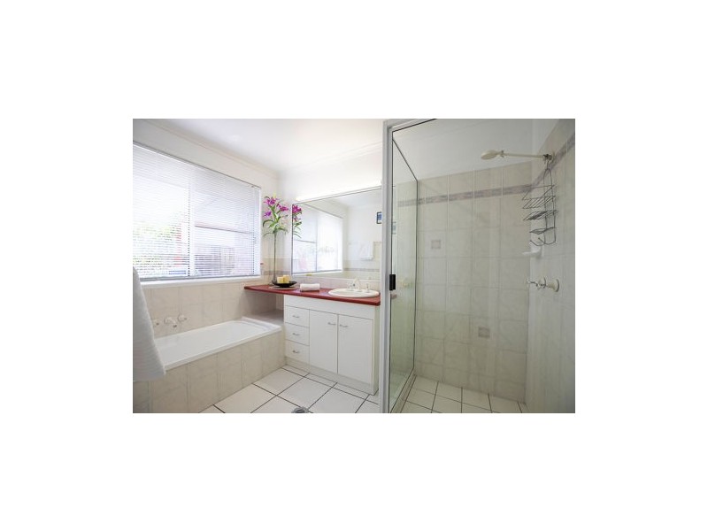 8 Skye Crt, Beaconsfield QLD 4740