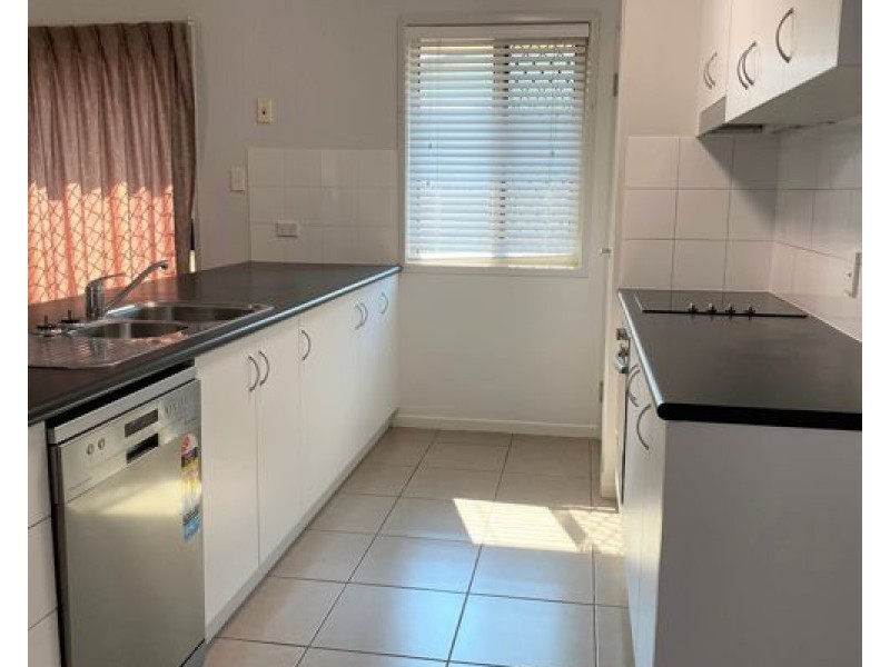 34 Debbiesue Dr, Mount Pleasant QLD 4740