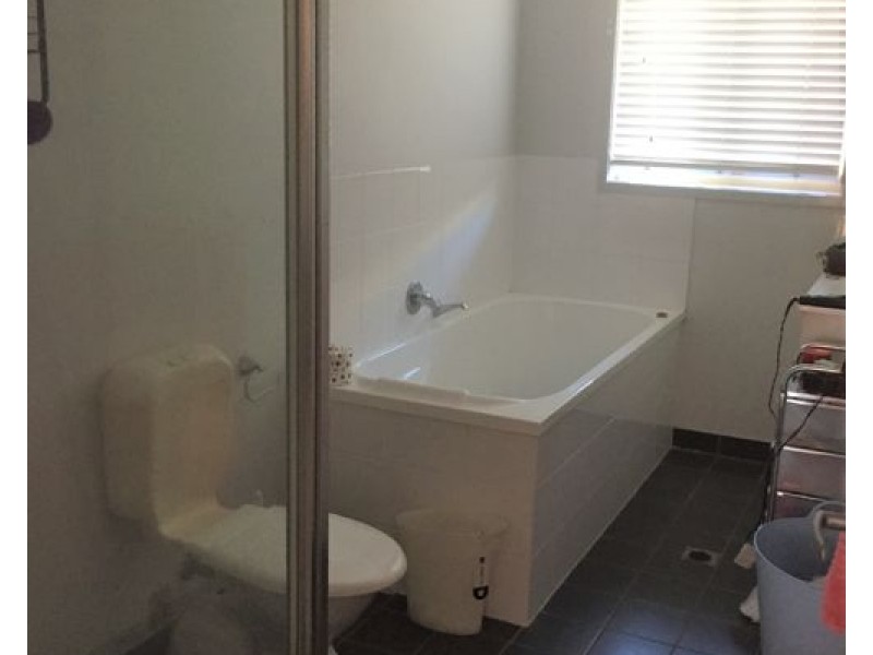 34 Debbiesue Dr, Mount Pleasant QLD 4740