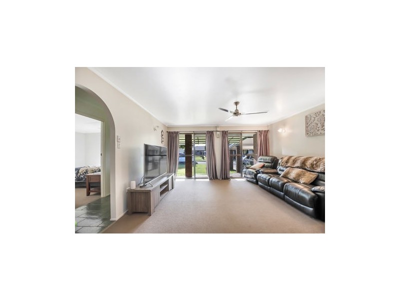 8 Murrays Rd, Mount Pleasant QLD 4740