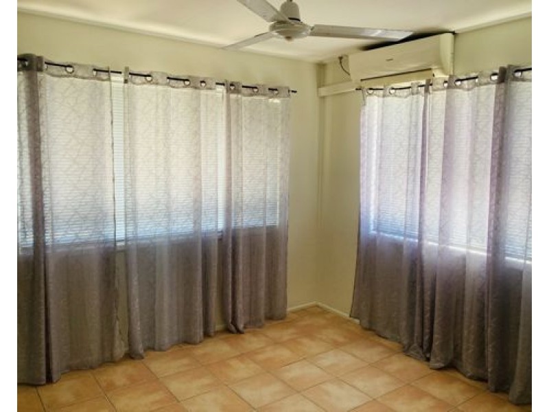 1/19 Thornber St, North Mackay QLD 4740