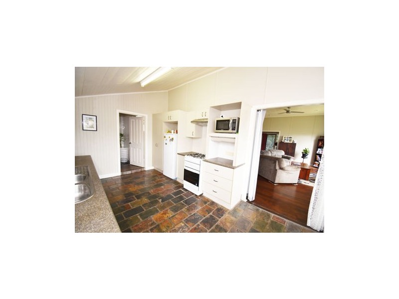 38 Canberra St, North Mackay QLD 4740