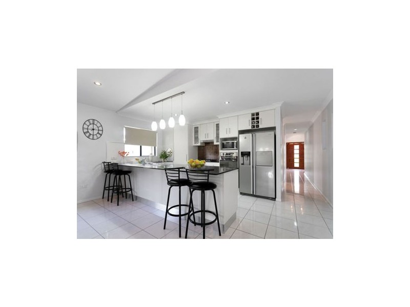 7 Roma Crt, Beaconsfield QLD 4740
