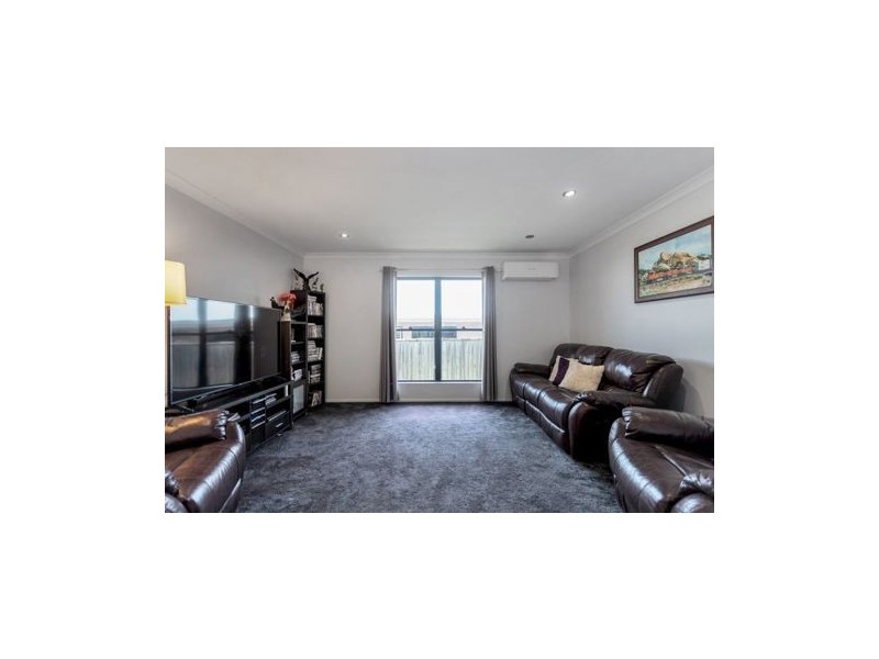7 Roma Crt, Beaconsfield QLD 4740