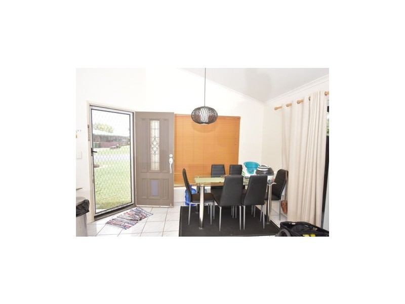 11 Linda St, Bucasia QLD 4750