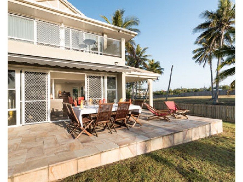 6 Island Close, Shoal Point QLD 4750