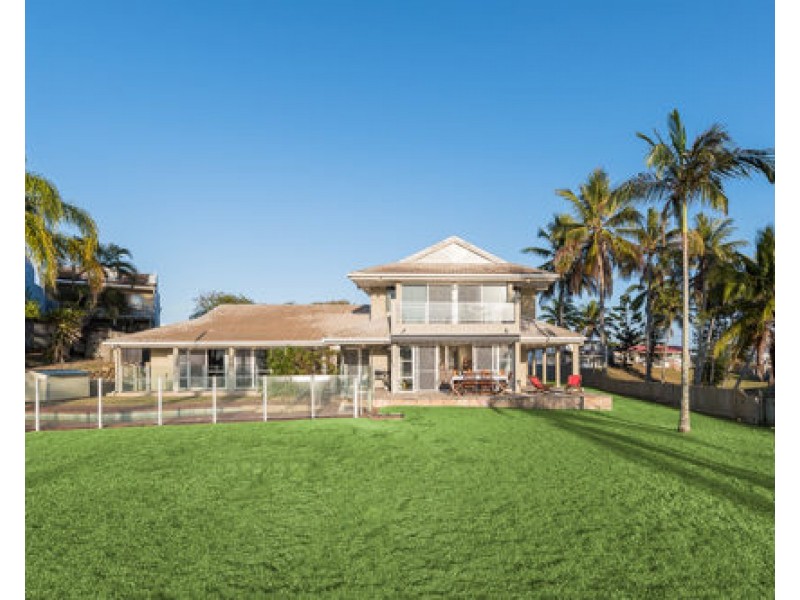 6 Island Close, Shoal Point QLD 4750