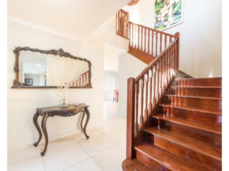 6 Island Close, Shoal Point QLD 4750