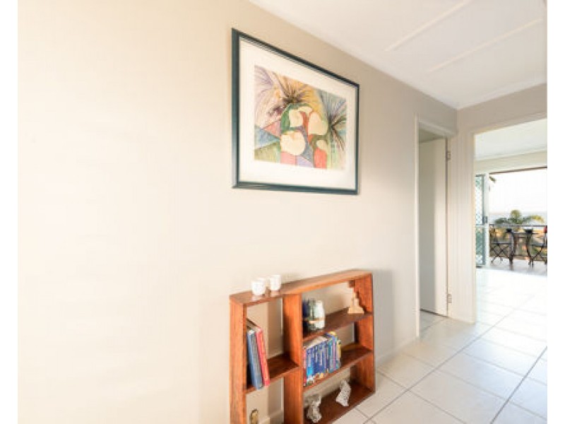 6 Island Close, Shoal Point QLD 4750