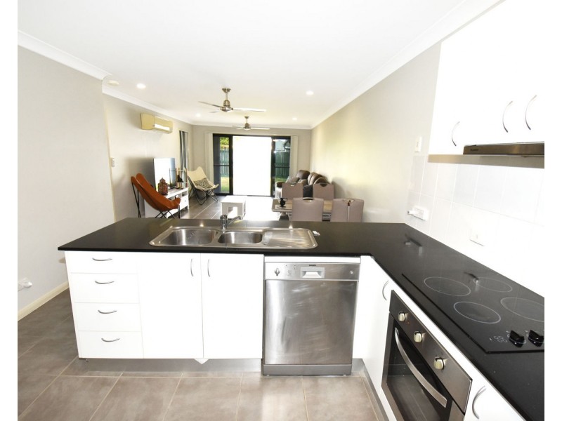1/9 Galleon Circuit, Bucasia QLD 4750
