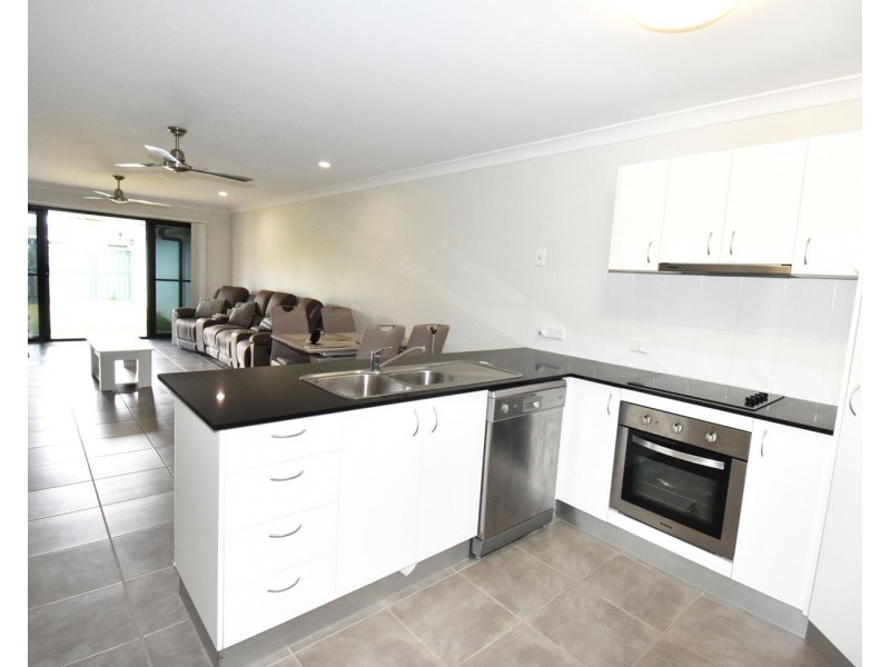 1/9 Galleon Circuit, Bucasia QLD 4750