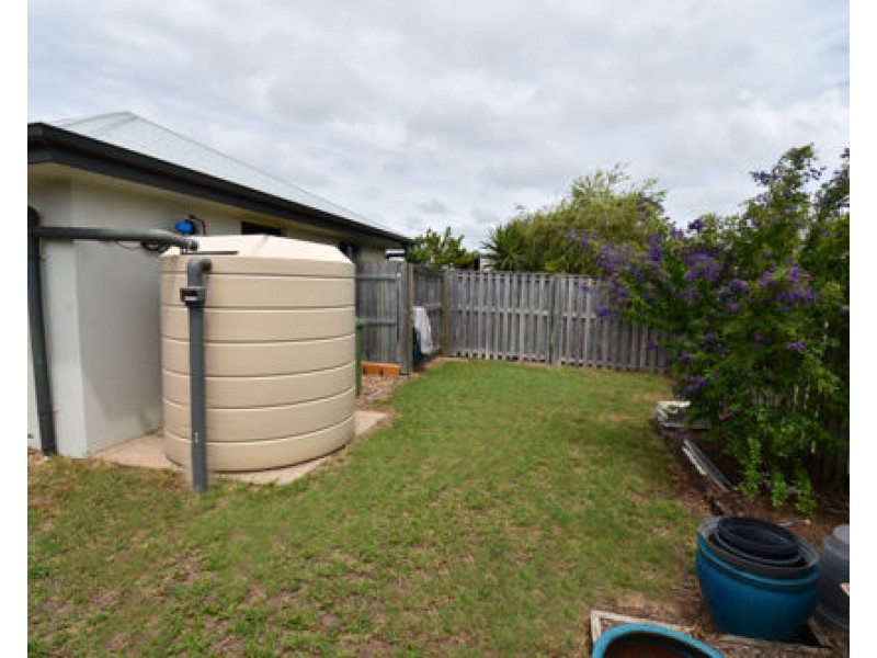 1/9 Galleon Circuit, Bucasia QLD 4750