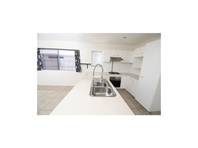 13 Somerset Dr, Andergrove QLD 4740