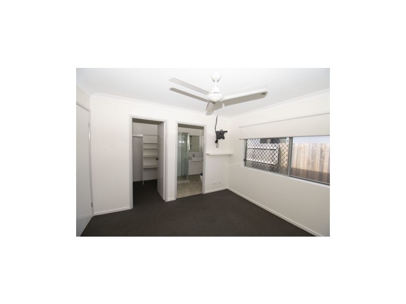 13 Somerset Dr, Andergrove QLD 4740