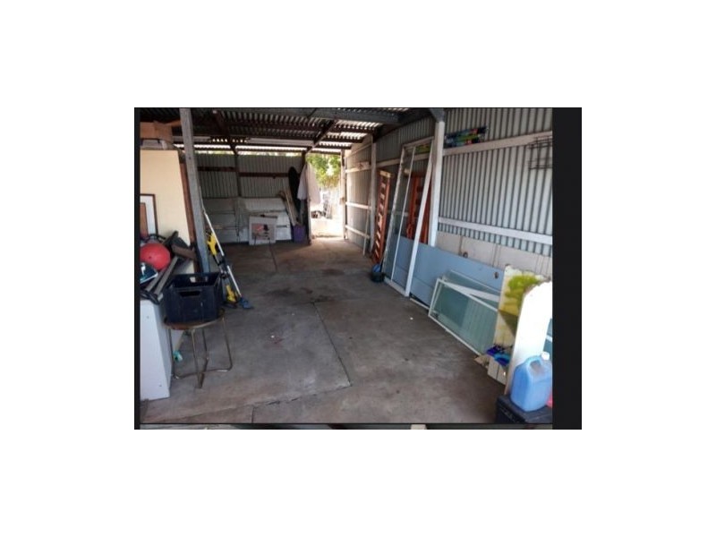 16 Burston St, North Mackay QLD 4740