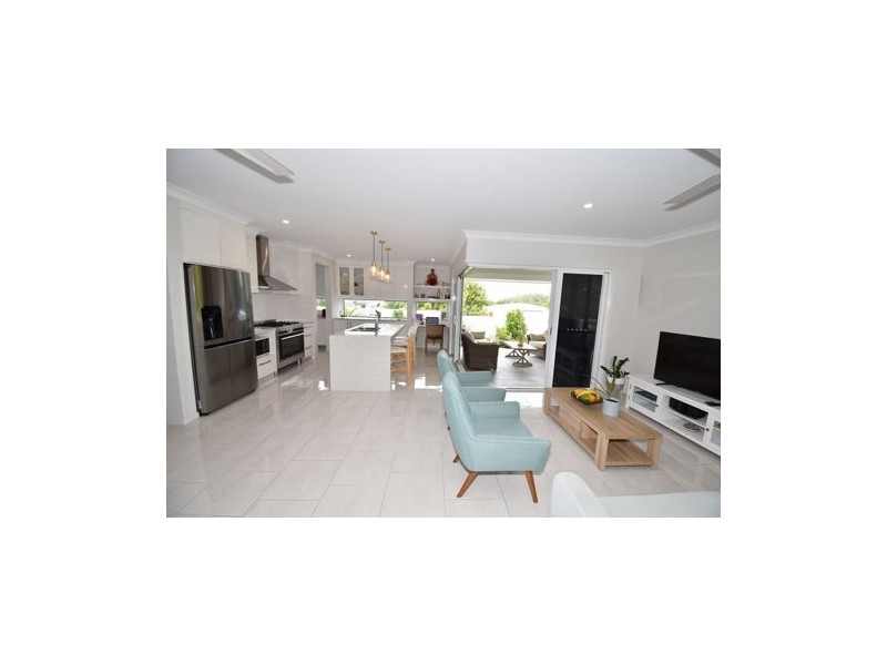 15 GRANGEWOOD AVENUE, Richmond QLD 4740