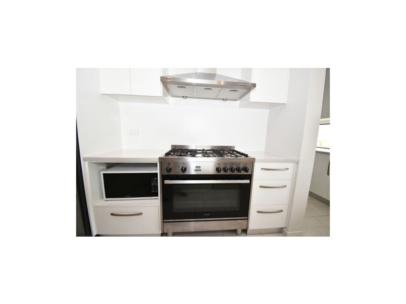 15 GRANGEWOOD AVENUE, Richmond QLD 4740