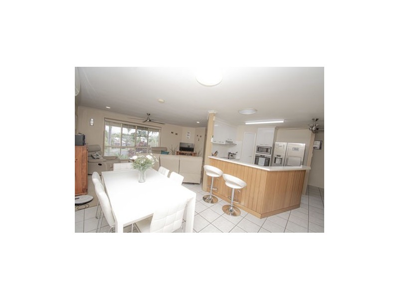 10 Muldoon Crt, Eimeo QLD 4740