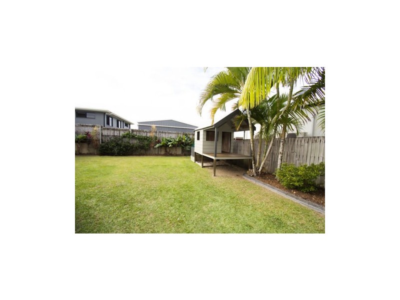 3 WEBB CRT, Rural View QLD 4740