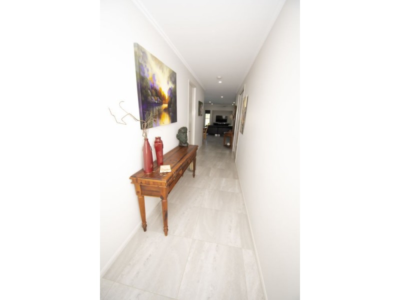 17 Grangewood Avenue, Richmond QLD 4740