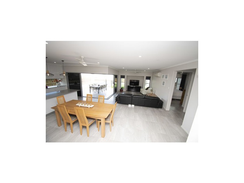 17 Grangewood Avenue, Richmond QLD 4740