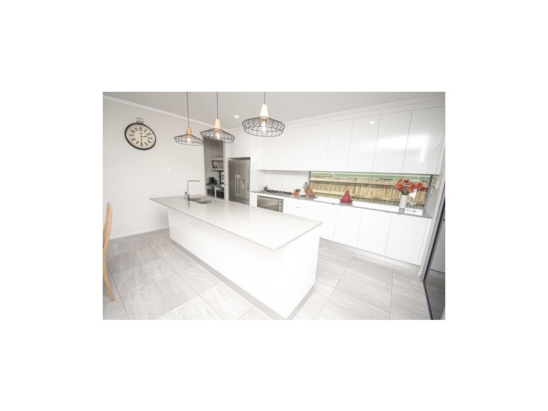 17 Grangewood Avenue, Richmond QLD 4740