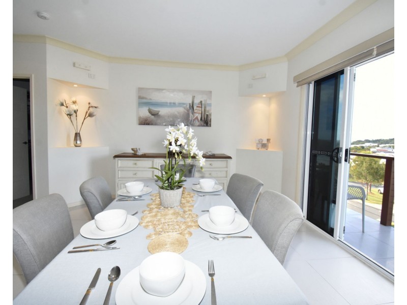 47 DOUGLAS CRESCENT, Rural View QLD 4740