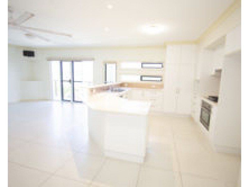 47 DOUGLAS CRESCENT, Rural View QLD 4740