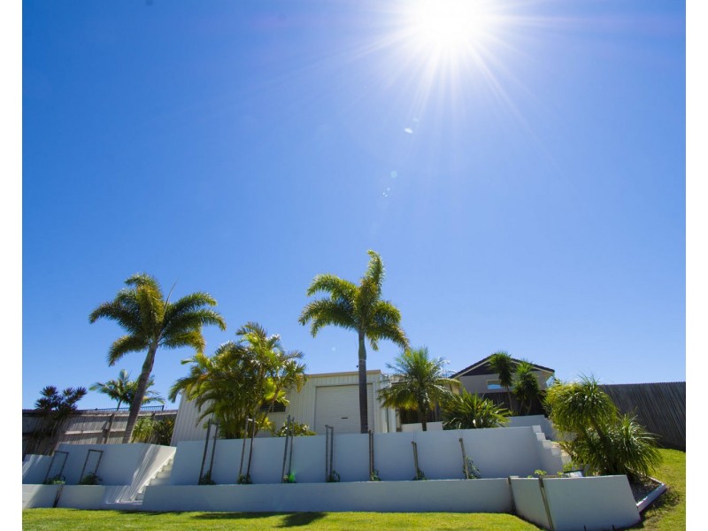 47 DOUGLAS CRESCENT, Rural View QLD 4740