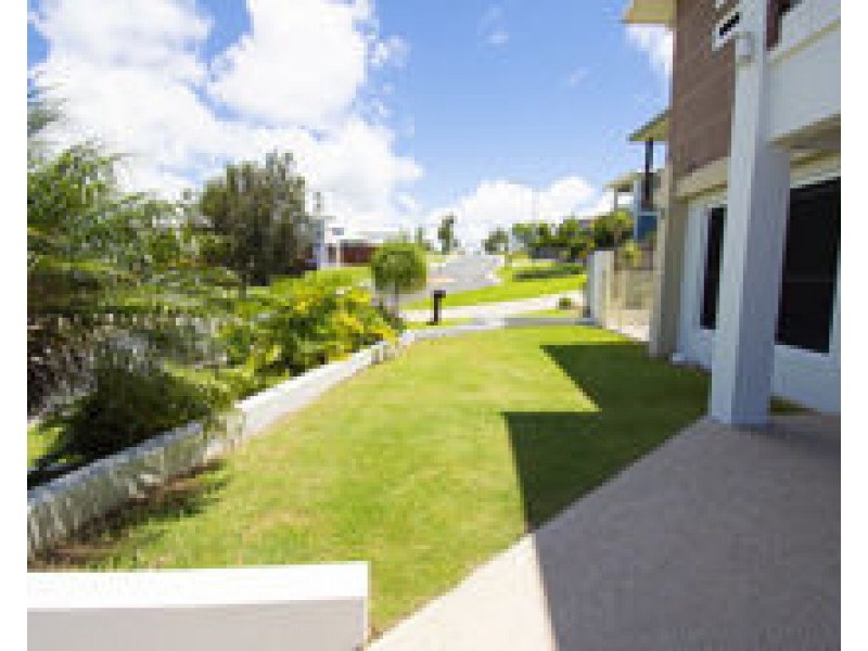 47 DOUGLAS CRESCENT, Rural View QLD 4740