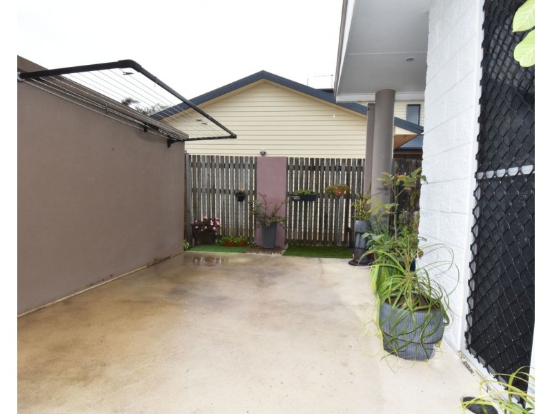 48 Pacific Esplanade, Slade Point QLD 4740