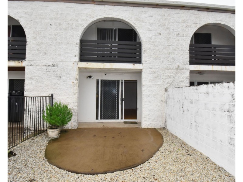 48 Pacific Esplanade, Slade Point QLD 4740