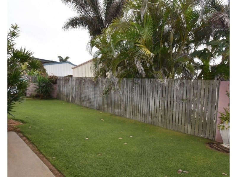48 Pacific Esplanade, Slade Point QLD 4740