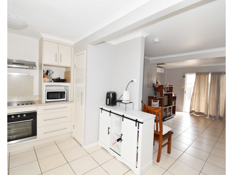 48 Pacific Esplanade, Slade Point QLD 4740