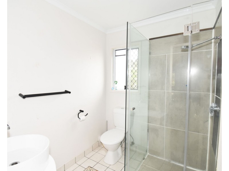 48 Pacific Esplanade, Slade Point QLD 4740