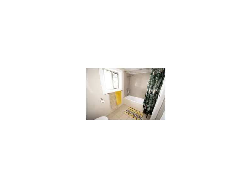 2 Kenzey St, North Mackay QLD 4740