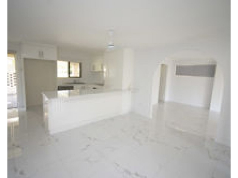 1 Knight Street, Mount Pleasant QLD 4740
