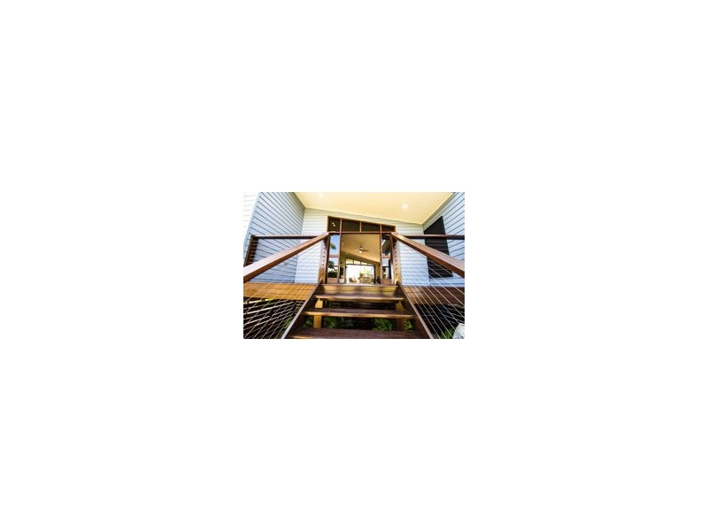 9 Sailaway Drive, Eimeo QLD 4740