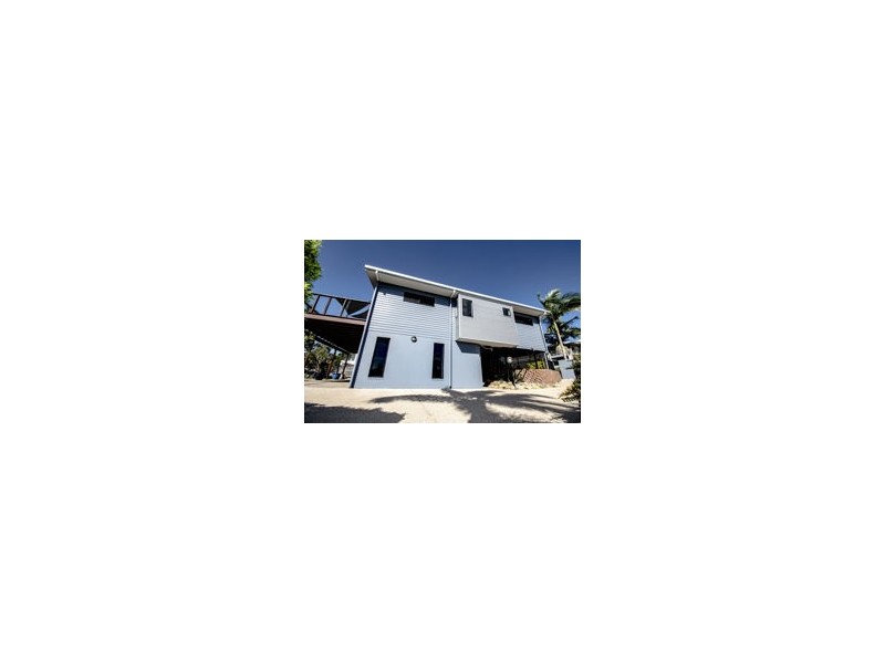 9 Sailaway Drive, Eimeo QLD 4740