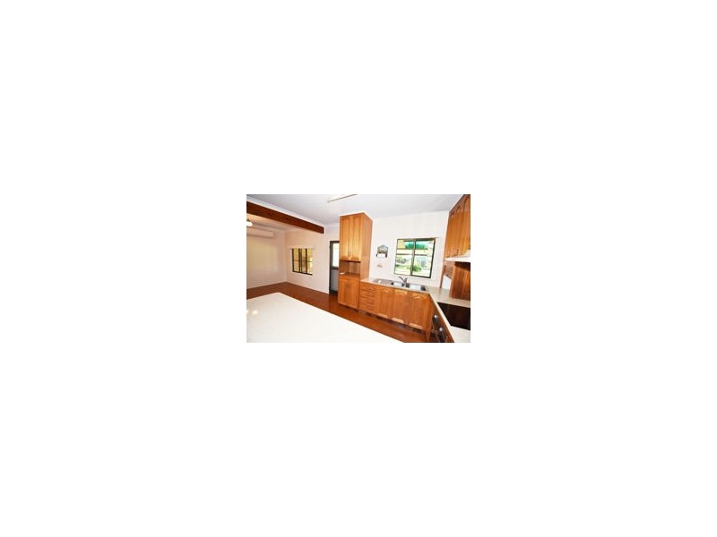 16 Bannister St, South Mackay QLD 4740