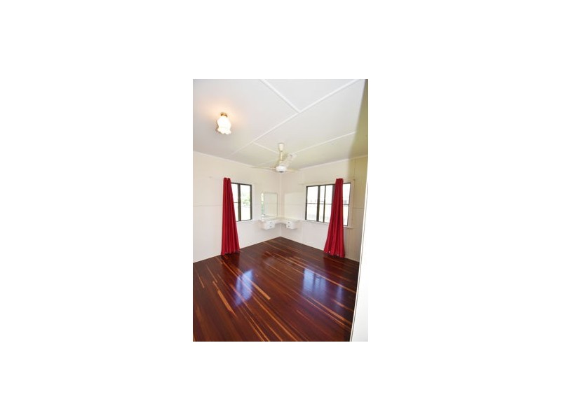 16 Bannister St, South Mackay QLD 4740
