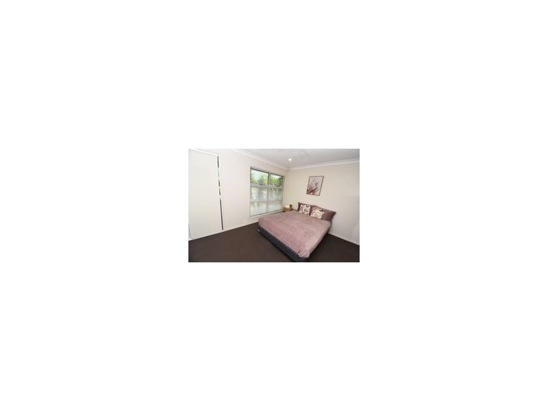 35 Sonoran St, Rural View QLD 4740