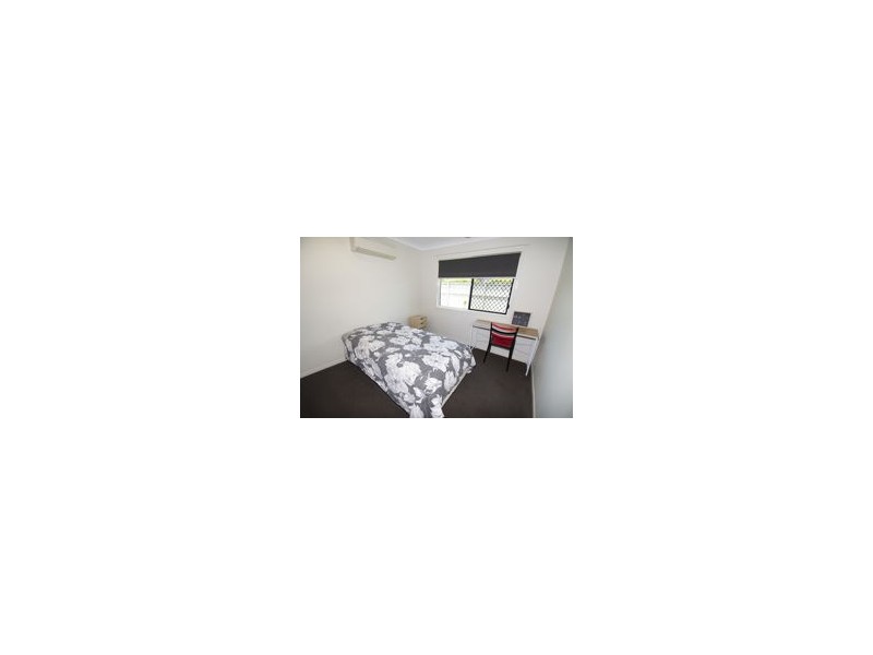 35 Sonoran St, Rural View QLD 4740