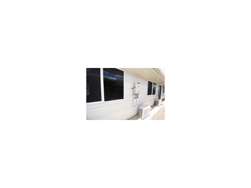 35 Sonoran St, Rural View QLD 4740