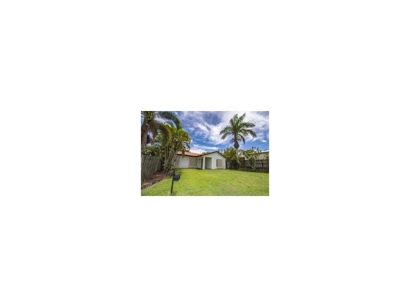 12 Robinson Avenue, Walkerston QLD 4751