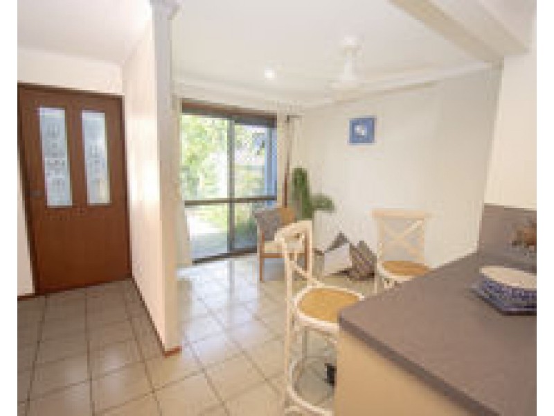 8/9 Homestead Bay Avenue, Shoal Point QLD 4750