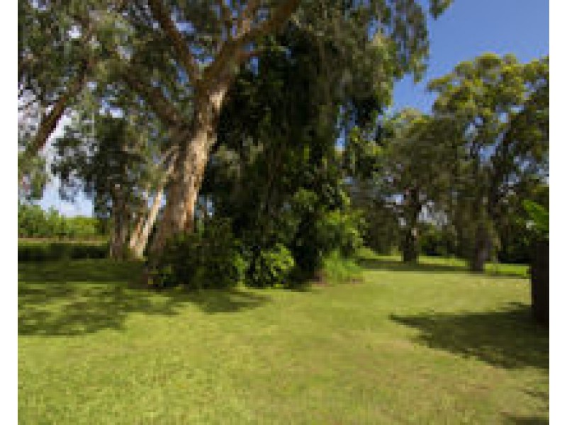 35-37 McMahon Street, Andergrove QLD 4740