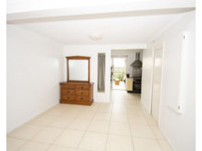 1/48 Pacific Esplanade, Slade Point QLD 4740